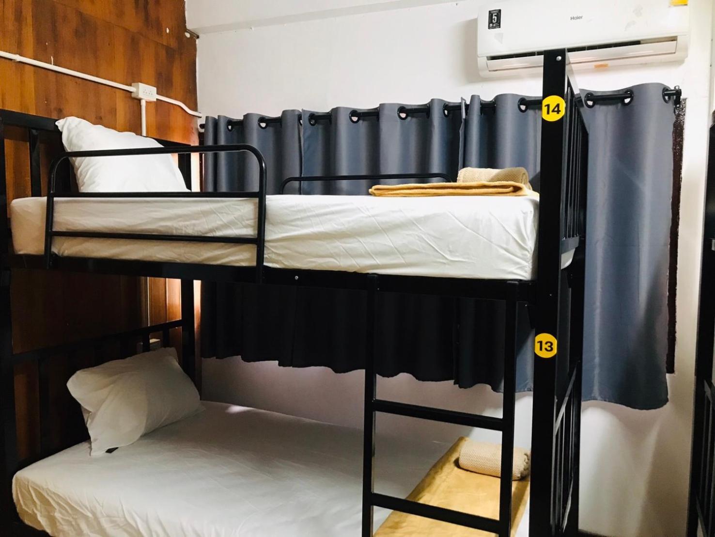 Silom Guesthouse Bangkok Dış mekan fotoğraf