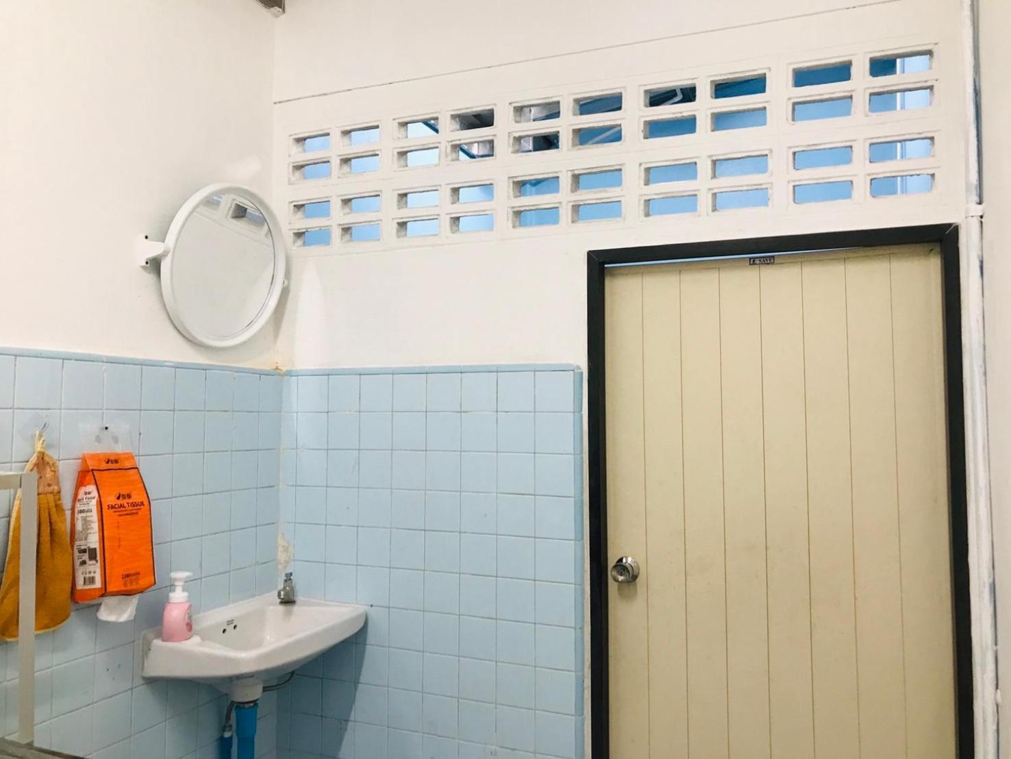 Silom Guesthouse Bangkok Dış mekan fotoğraf