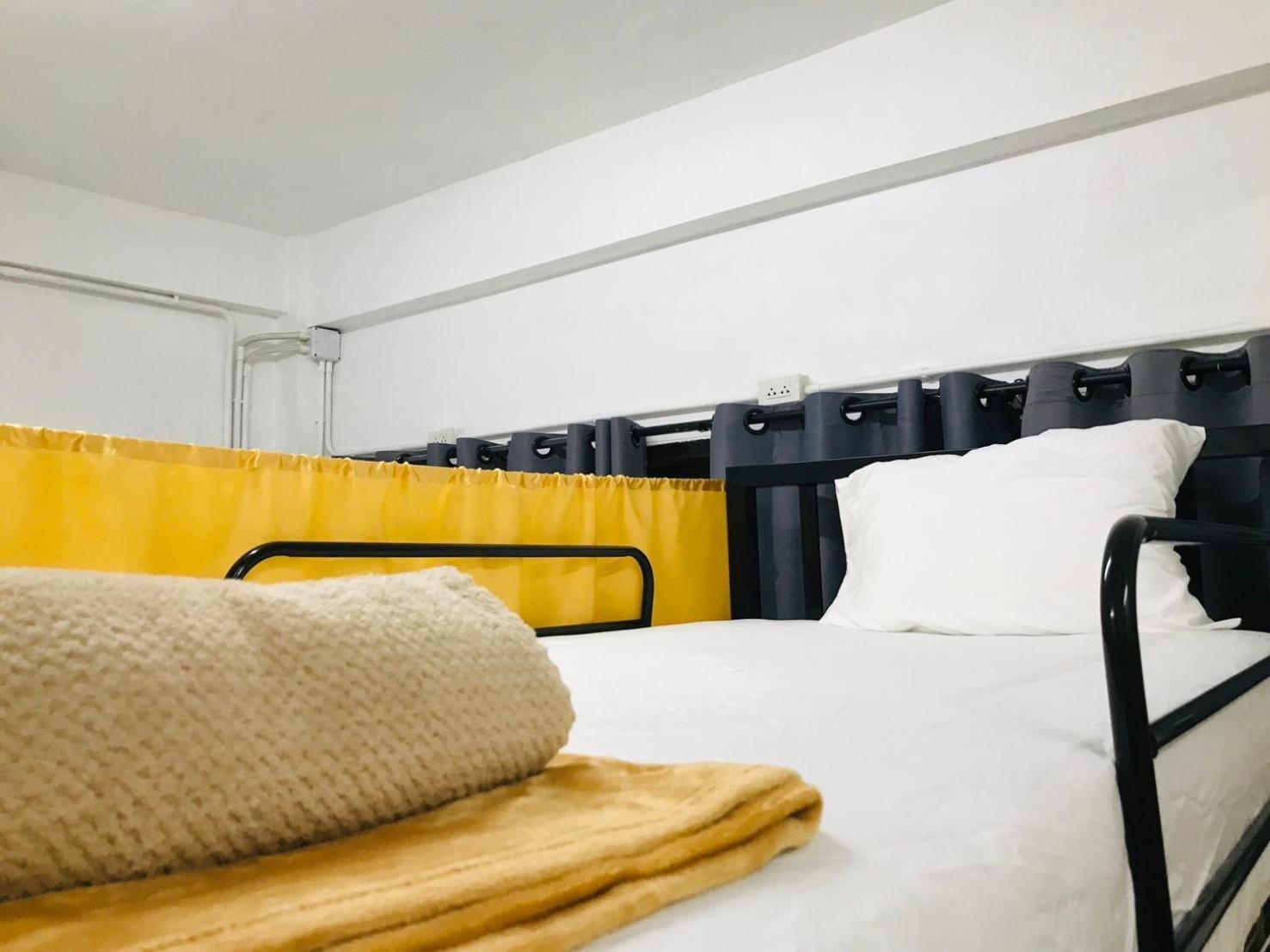Silom Guesthouse Bangkok Dış mekan fotoğraf