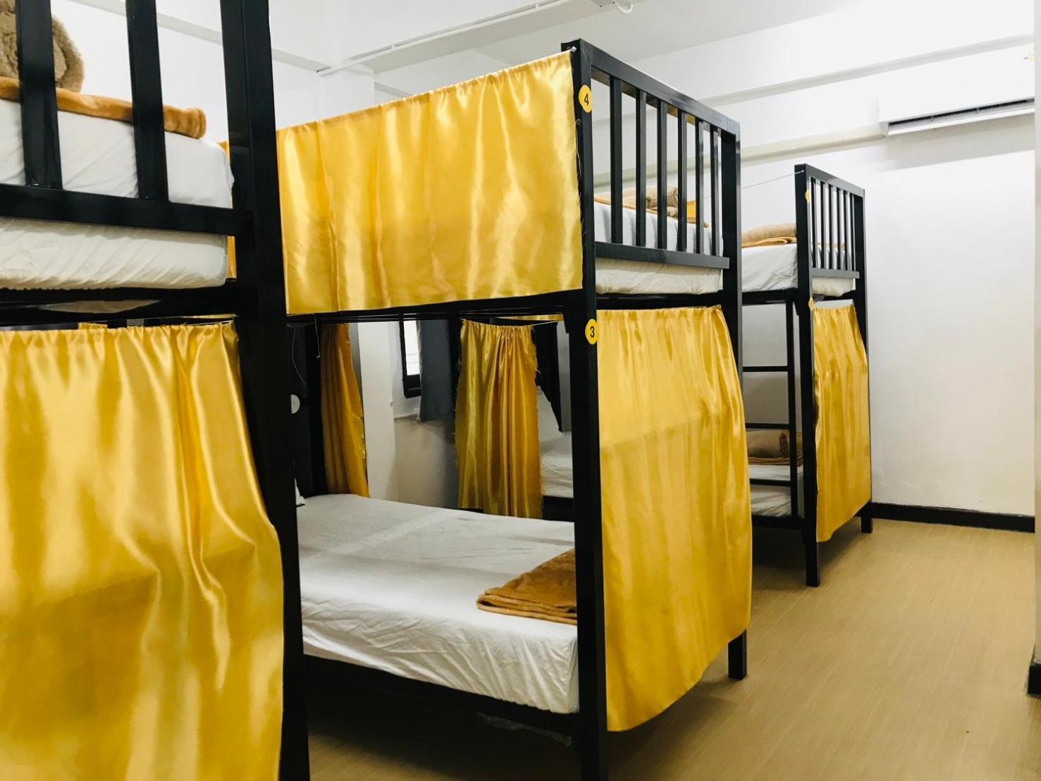 Silom Guesthouse Bangkok Dış mekan fotoğraf