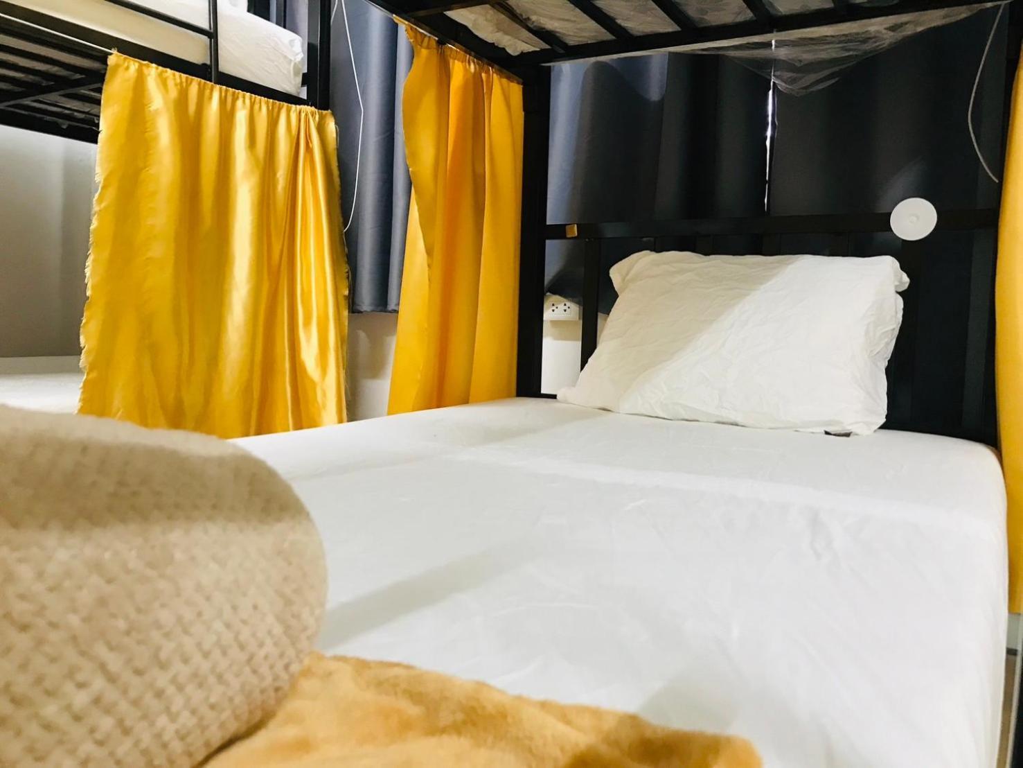 Silom Guesthouse Bangkok Dış mekan fotoğraf